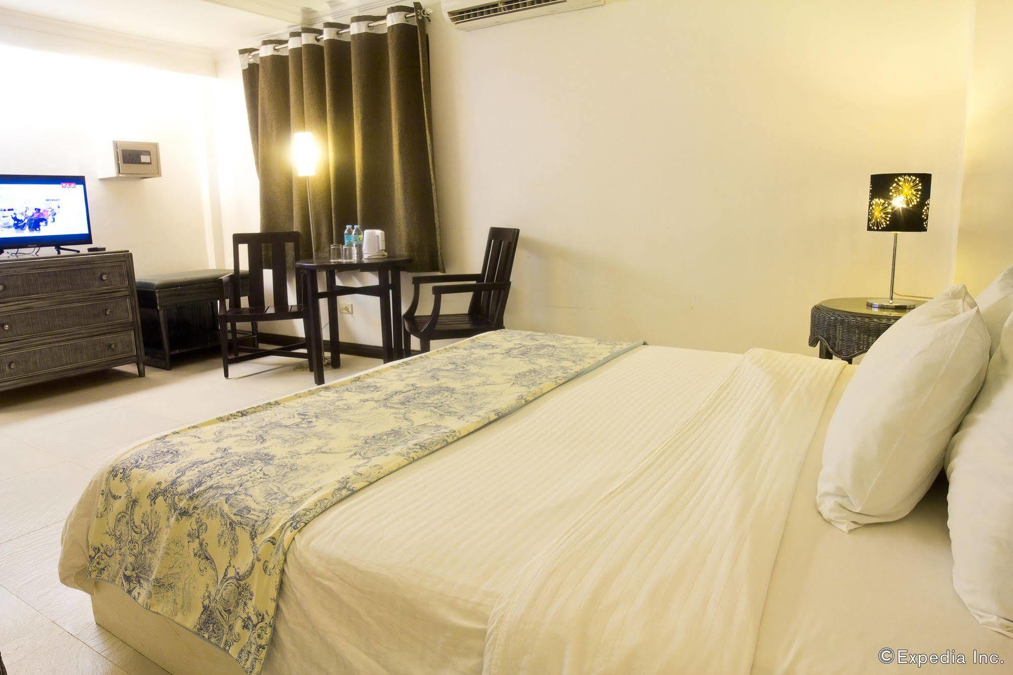Erus Suites Hotel Boracay Manoc-Manoc Exteriér fotografie