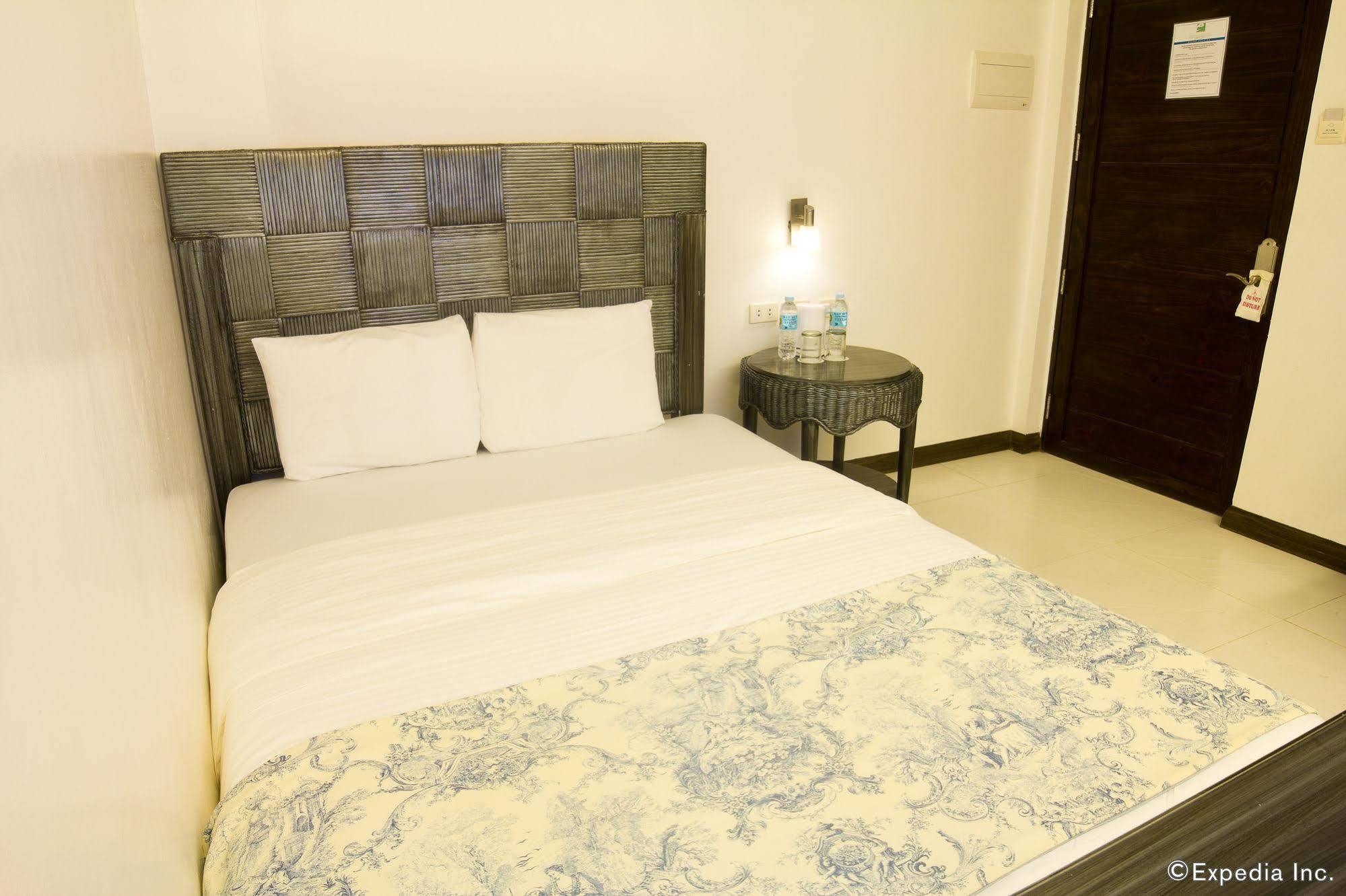 Erus Suites Hotel Boracay Manoc-Manoc Exteriér fotografie